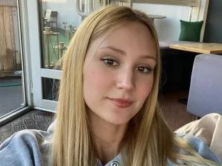 LaylaHott camgirl live amateur webcam