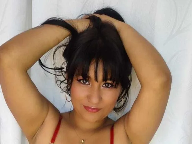 SweetTatis camgirl live amateur webcam
