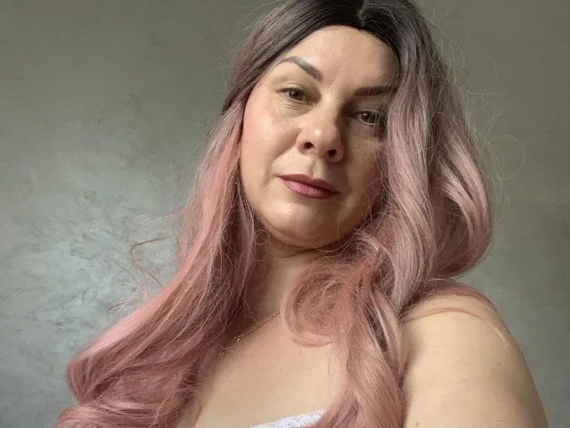 VinaLeonore camgirl live amateur webcam