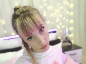 SweetyPretty camgirl live amateur webcam