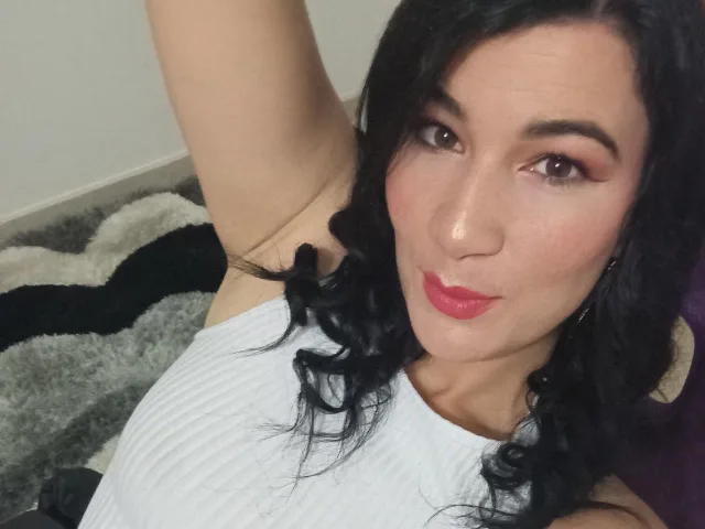 YessiSoto camgirl live amateur webcam