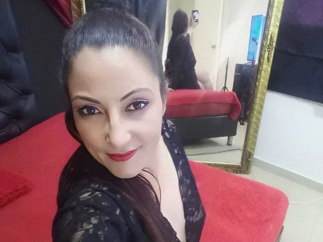 VeronicaJacobs camgirl live amateur webcam