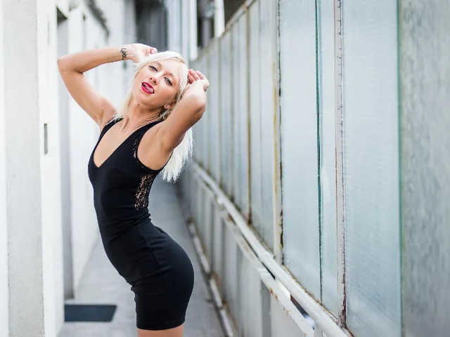 NatalieBitton camgirl live amateur webcam