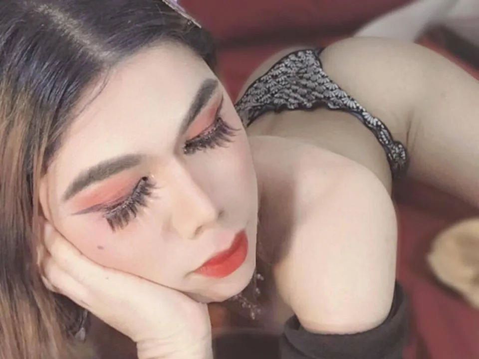 slimArriane camgirl live amateur webcam