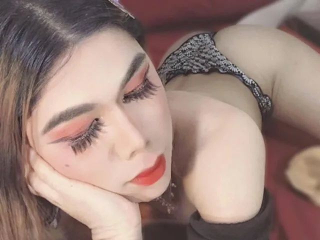 slimArriane camgirl live amateur webcam