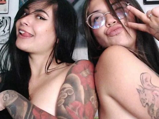 AbbyAndAdhara camgirl live amateur webcam