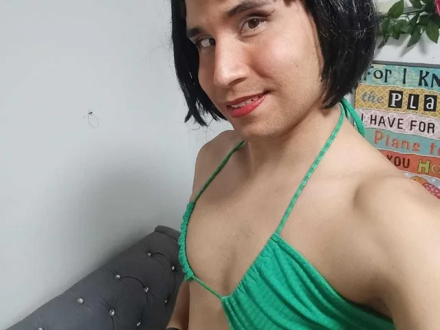 LuCockHot camgirl live amateur webcam