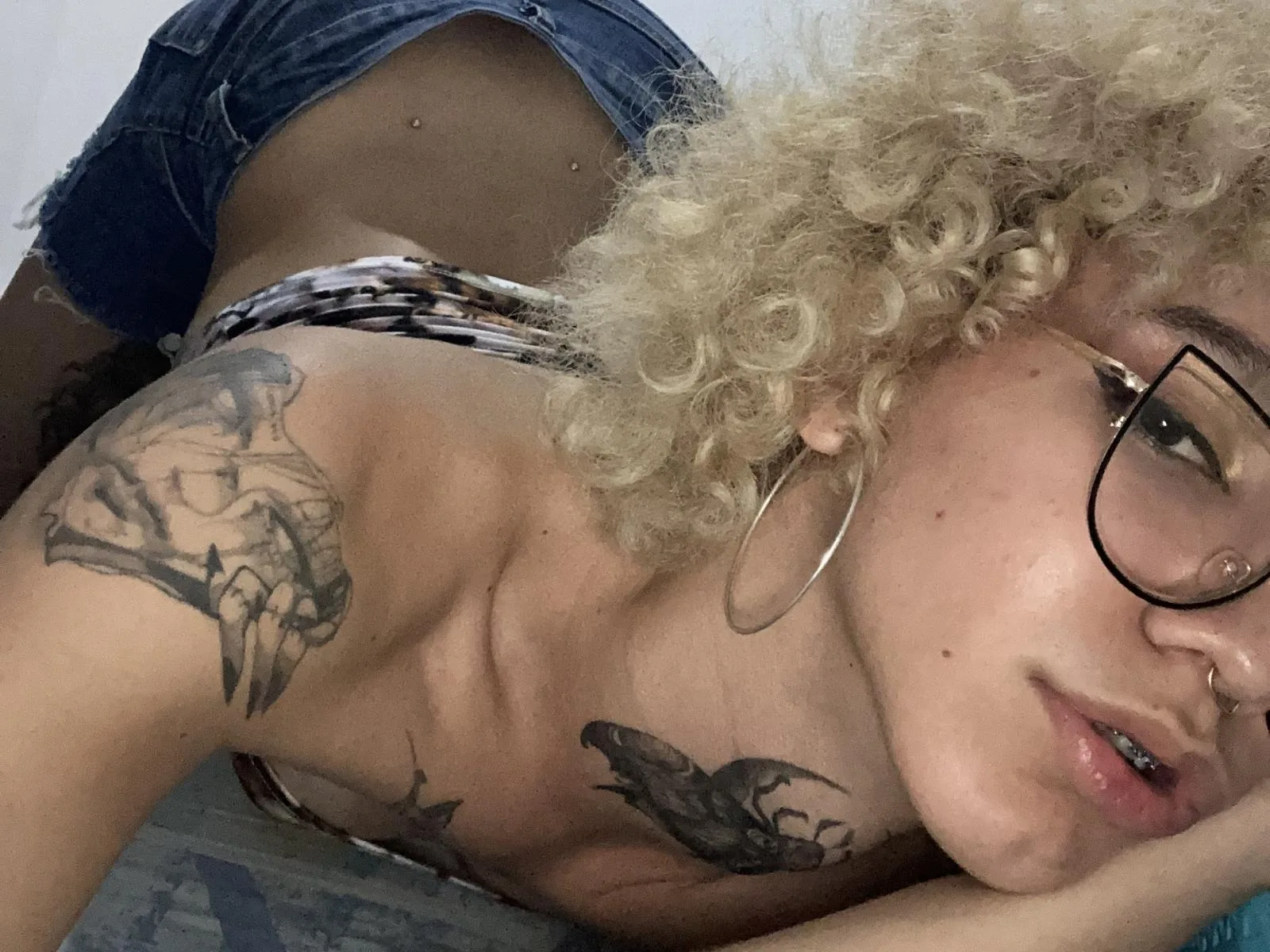ElizabethRouse camgirl live amateur webcam