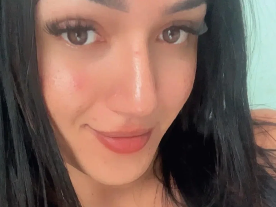 ClaraTs camgirl live amateur webcam
