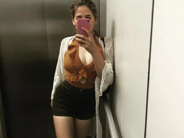 StormCarmen camgirl live amateur webcam