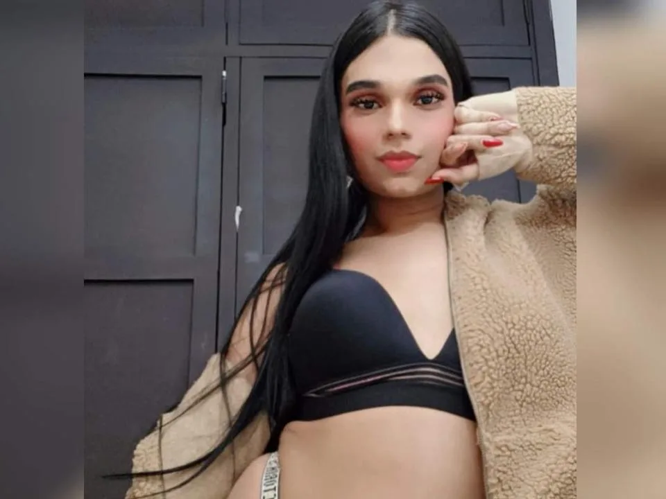 SweetKey camgirl live amateur webcam