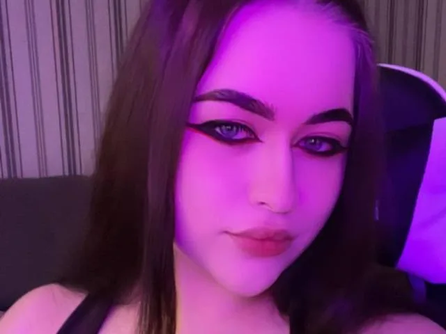 AkiraXNight camgirl live amateur webcam