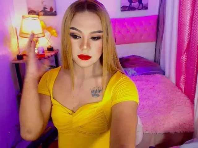 MarinaWolfe camgirl live amateur webcam
