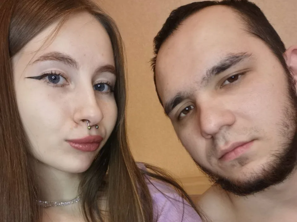 SoftShine camgirl live amateur webcam