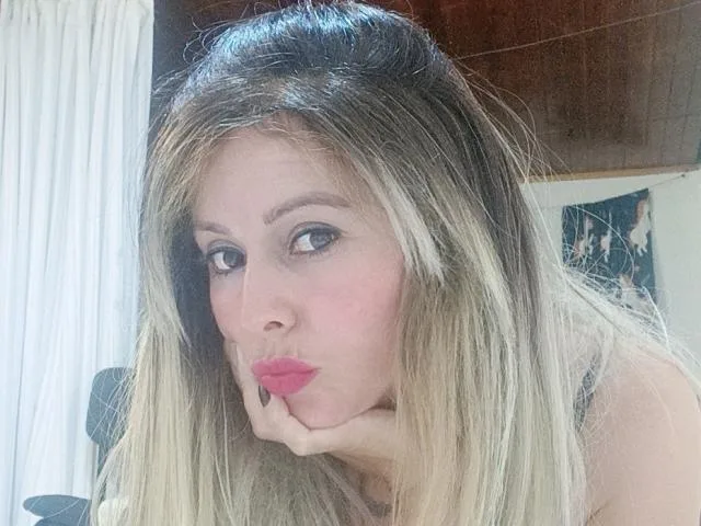 HesteSiaX camgirl live amateur webcam