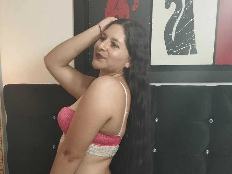 AlexaTomas camgirl live amateur webcam