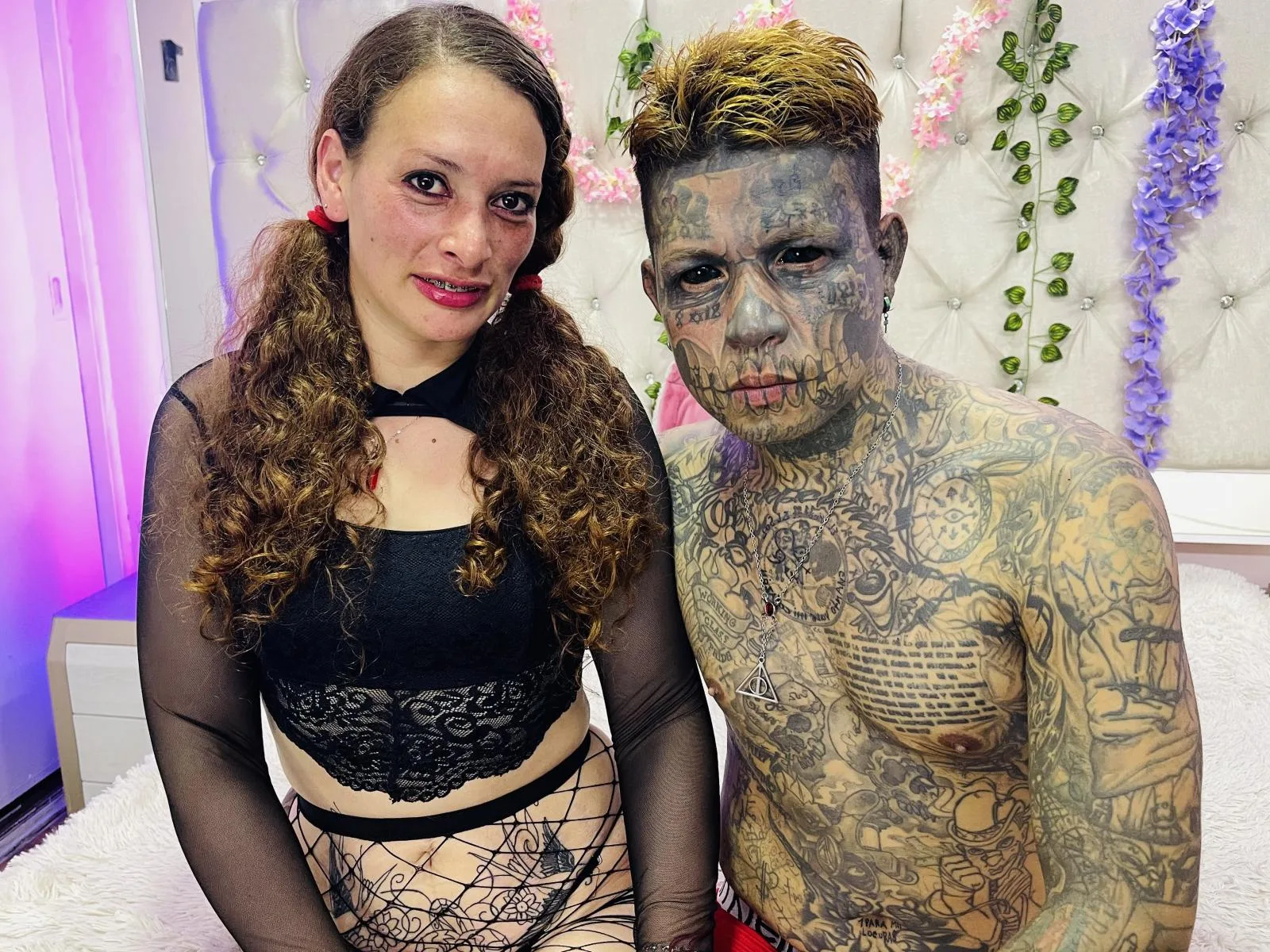 AfroditaAres camgirl live amateur webcam