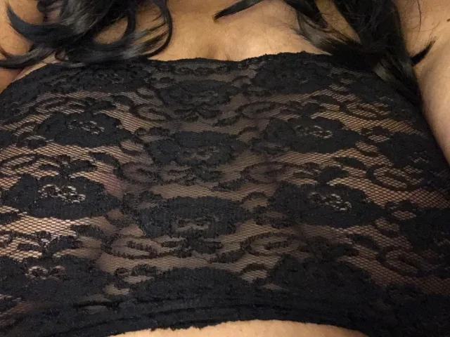 RoxxieLove camgirl live amateur webcam