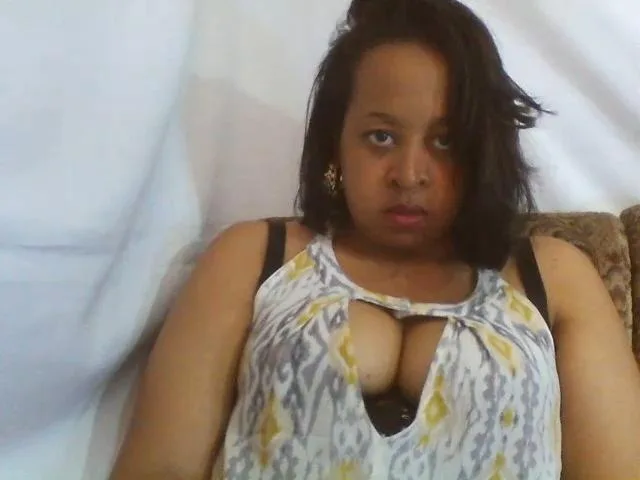 NathalieLove69 camgirl live amateur webcam