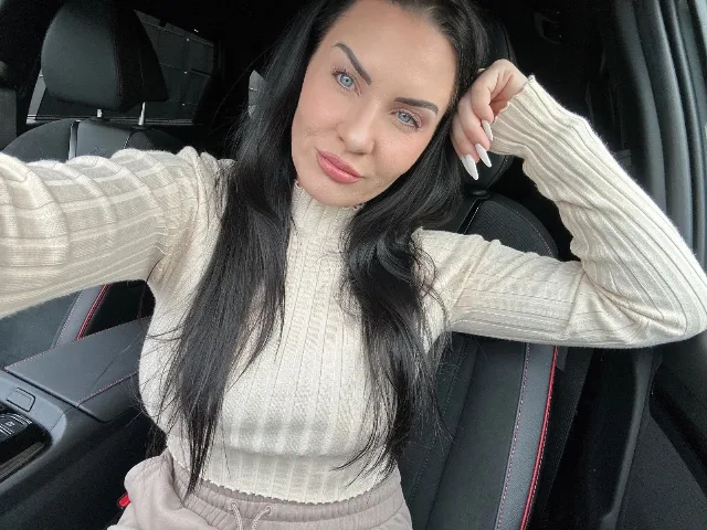 Malina-Lay camgirl live amateur webcam
