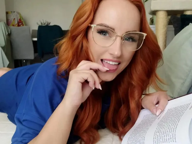 Marselle-hot camgirl live amateur webcam