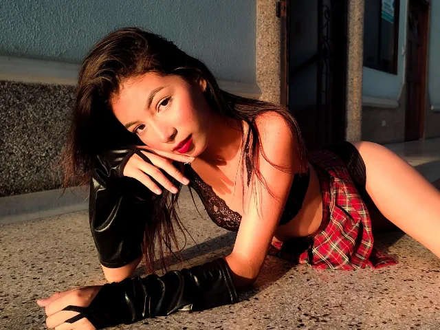 AuraRios camgirl live amateur webcam