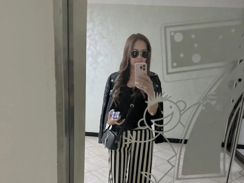 EffyWillie camgirl live amateur webcam