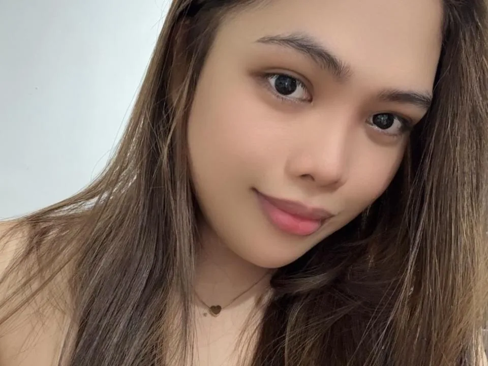 EvaBuntog camgirl live amateur webcam