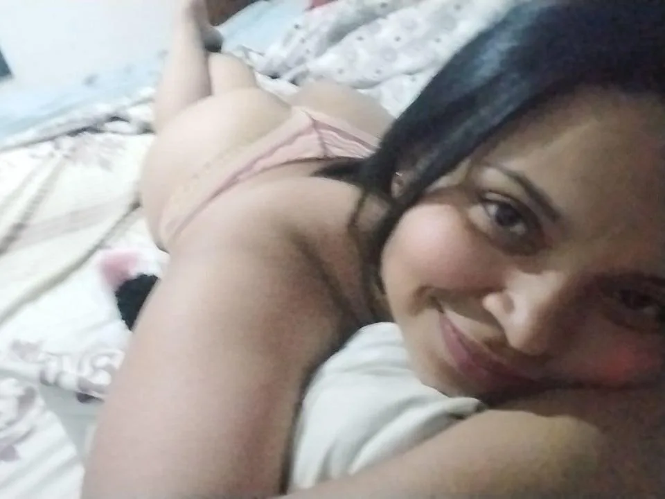 Narii camgirl live amateur webcam