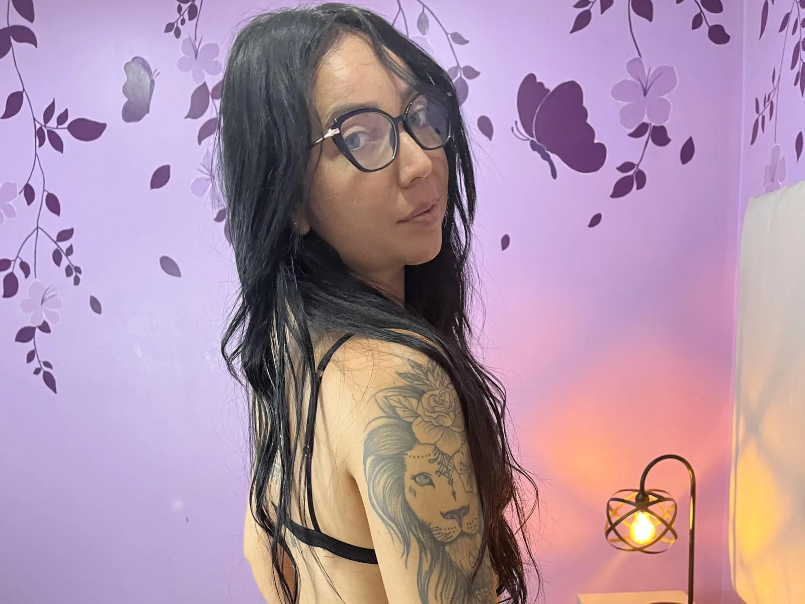AlizzSensual camgirl live amateur webcam
