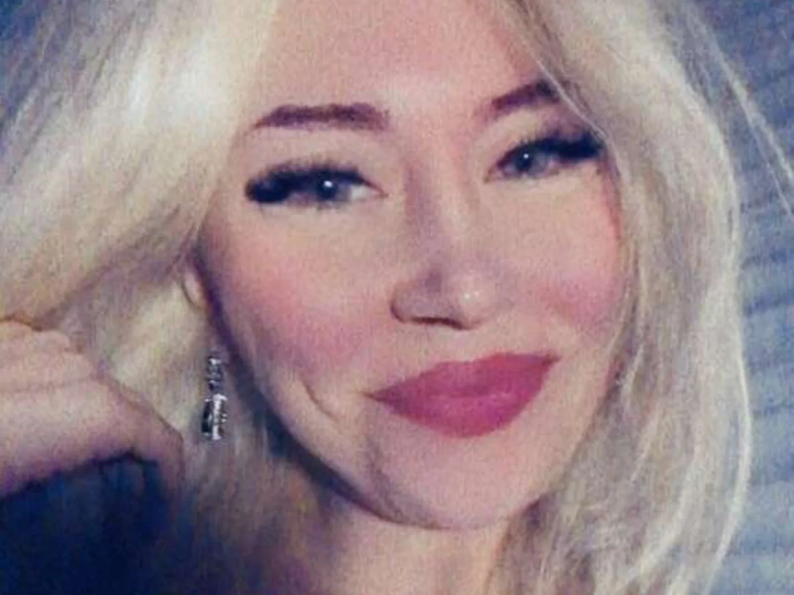 ChristieLeah camgirl live amateur webcam