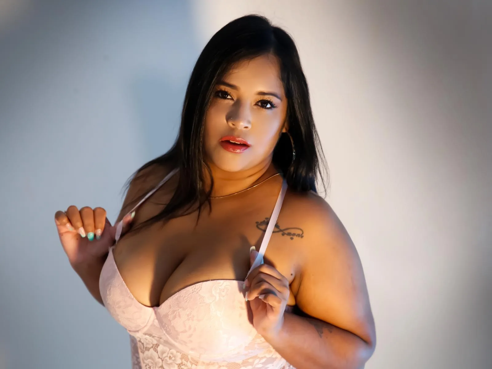 LanaRosel camgirl live amateur webcam
