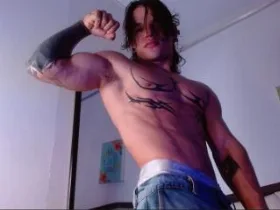 AlexBernal camgirl live amateur webcam