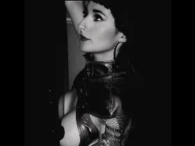 Carll camgirl live amateur webcam