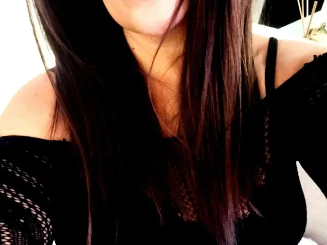 EmmaNlovely camgirl live amateur webcam