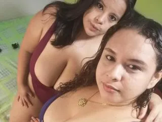 TwoCurvyLatins camgirl live amateur webcam