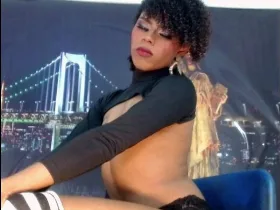 ThiaraVarannes camgirl live amateur webcam