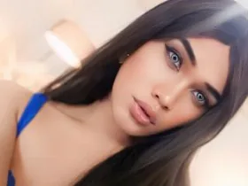 AlluringAmelia camgirl live amateur webcam