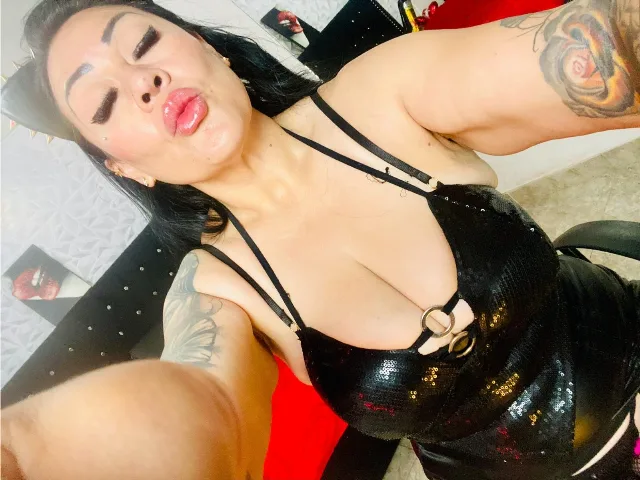 KittyHotLady69 camgirl live amateur webcam