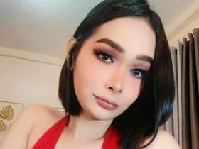 SexyTemptaciousX camgirl live amateur webcam
