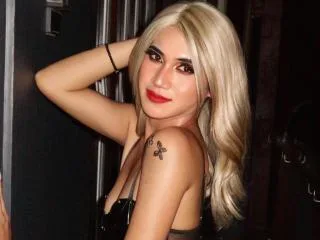 PreciousHorny camgirl live amateur webcam