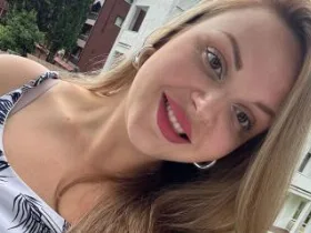 OnlyOneRose-hot camgirl live amateur webcam