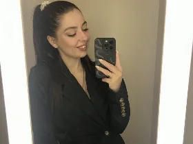 DiamondEyesss camgirl live amateur webcam