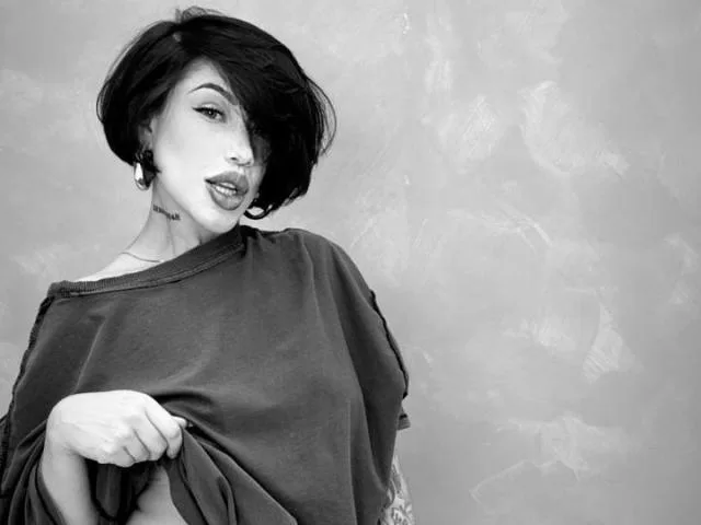 HannaBorbon camgirl live amateur webcam