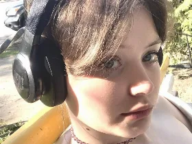 NikolKitt camgirl live amateur webcam