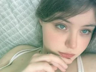 NikolKitt camgirl live amateur webcam