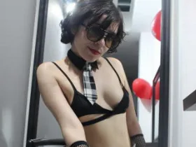 ElodiePerrine camgirl live amateur webcam