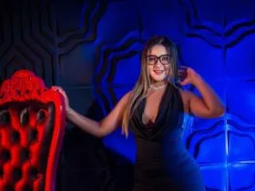 AliciaBum camgirl live amateur webcam