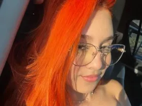 EmmaWat camgirl live amateur webcam