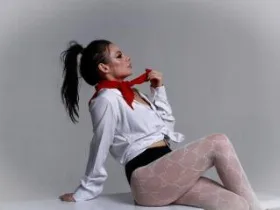 KristyDolly camgirl live amateur webcam